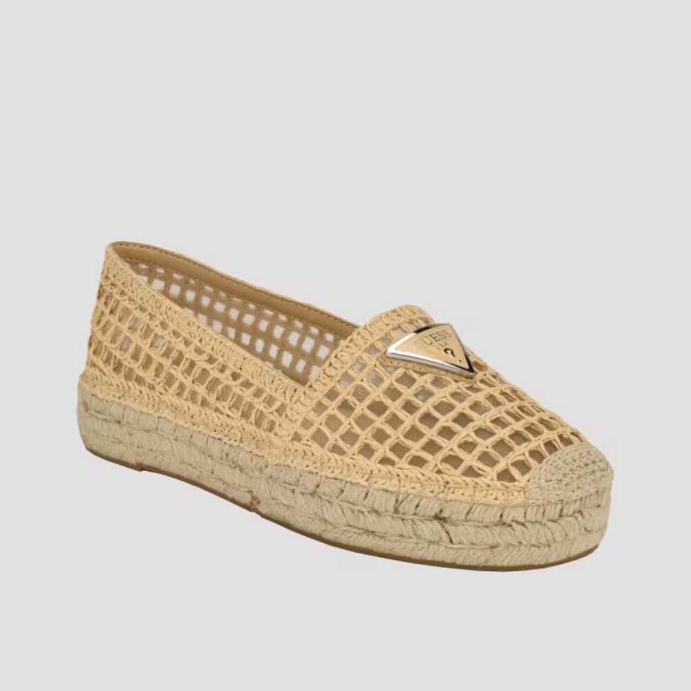 GUESS Women's Mones Ballet Flat